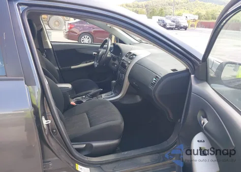 2011 Toyota Corolla S z USA, uszkodzony, nr VIN 2T1BU4EE5BC555477